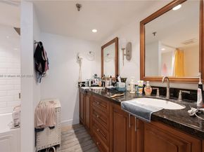 1621 Collins Ave 302, Miami Beach FL 33139