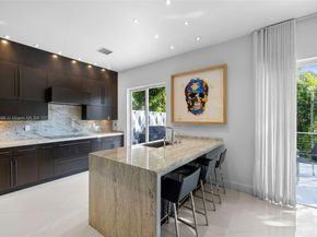 3545 E Glencoe St, Miami FL 33133