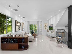 3545 E Glencoe St, Miami FL 33133