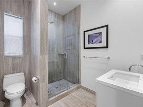 3545 E Glencoe St, Miami FL 33133