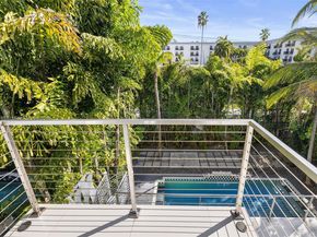 3545 E Glencoe St, Miami FL 33133