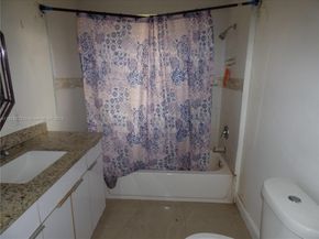 1321 NW 72nd St, Miami FL 33147