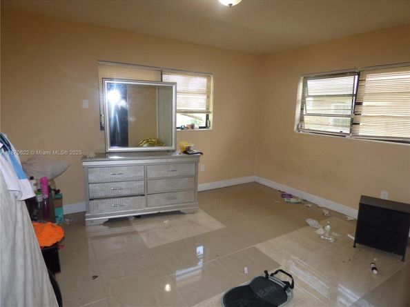1321 NW 72nd St, Miami FL 33147