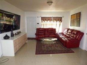 1321 NW 72nd St, Miami FL 33147