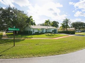 10308 Greenbriar Ct, Boca Raton FL 33498