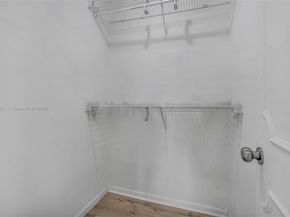 94 Pleasant Hill Ln, Tamarac FL 33319