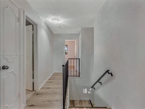 94 Pleasant Hill Ln, Tamarac FL 33319