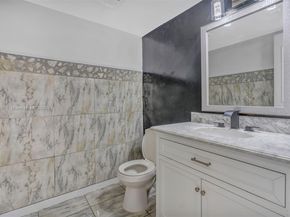 94 Pleasant Hill Ln, Tamarac FL 33319