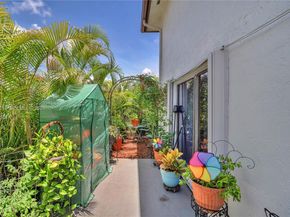 1321 SW 124th Ct 18A, Miami FL 33184