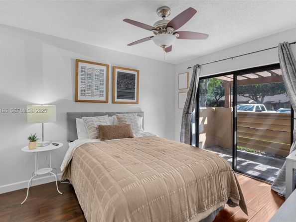 830 NW 79th Ter, Plantation FL 33324