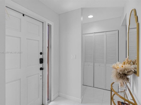 830 NW 79th Ter, Plantation FL 33324