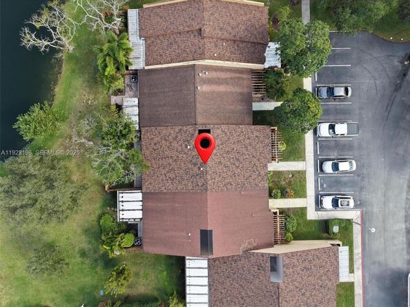 830 NW 79th Ter, Plantation FL 33324