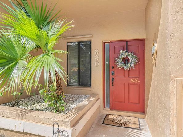 830 NW 79th Ter, Plantation FL 33324