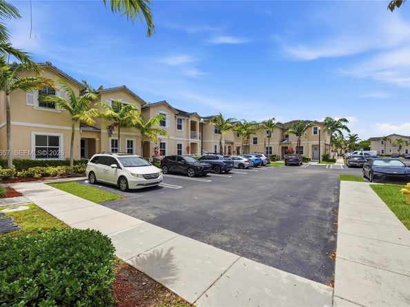 142 SE 28th Ter 6, Homestead FL 33033