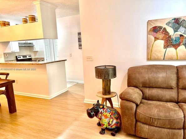 Undisclosed Address #A11870878, Sunny Isles Beach FL 33160