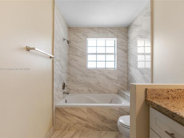 4005 NW 91st Ter, Sunrise FL 33351