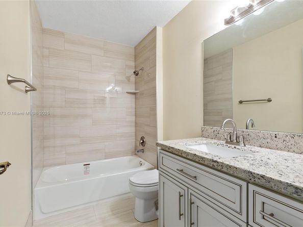4005 NW 91st Ter, Sunrise FL 33351