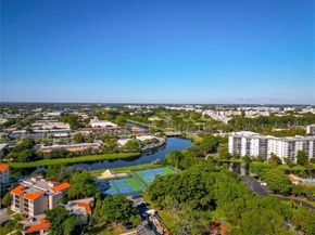 2302 S Cypress Bend Dr 306, Pompano Beach FL 33069