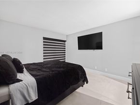 2302 S Cypress Bend Dr 306, Pompano Beach FL 33069