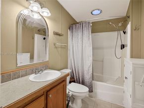 2228 SW 83rd Ave, Davie FL 33324