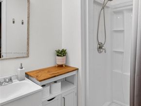 2228 SW 83rd Ave, Davie FL 33324