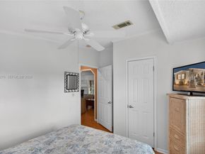 2228 SW 83rd Ave, Davie FL 33324