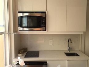 119 Menores Ave 8A, Coral Gables FL 33134