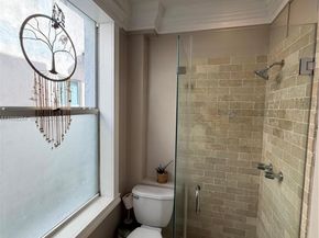 119 Menores Ave 8A, Coral Gables FL 33134