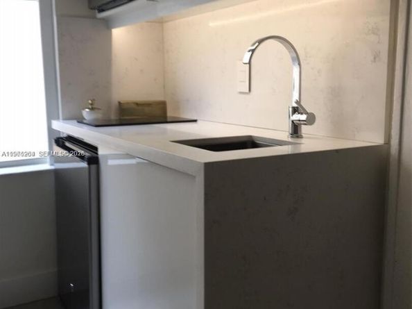 119 Menores Ave 8A, Coral Gables FL 33134