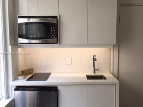 119 Menores Ave 8A, Coral Gables FL 33134