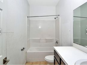 3546 NW 29th Ct, Lauderdale Lakes FL 33311