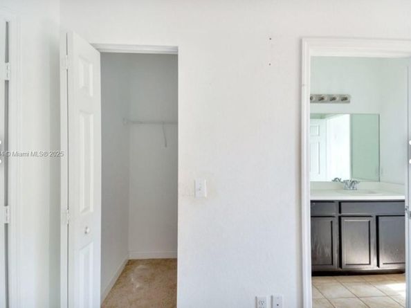 3546 NW 29th Ct, Lauderdale Lakes FL 33311