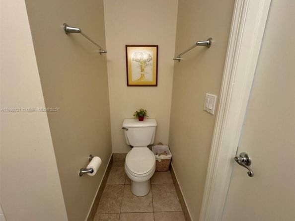 17330 Bermuda Village Dr, Boca Raton FL 33487
