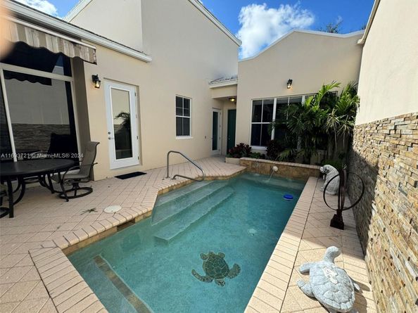 17330 Bermuda Village Dr, Boca Raton FL 33487