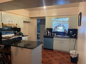 3880 NW 6th St, Lauderhill FL 33311