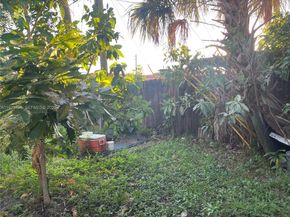 3880 NW 6th St, Lauderhill FL 33311