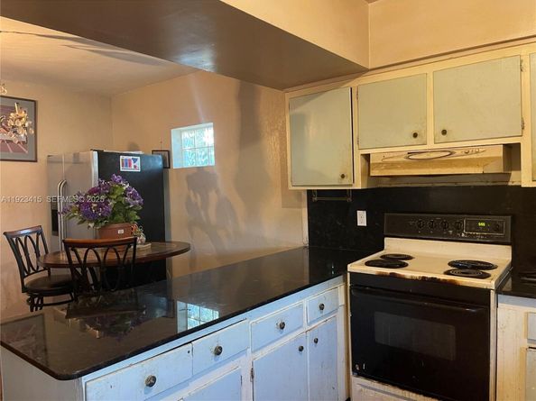 3880 NW 6th St, Lauderhill FL 33311