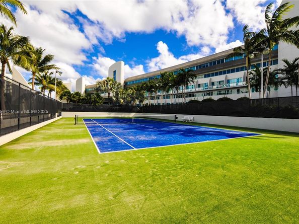 2950 NE 188th St 336, Aventura FL 33180