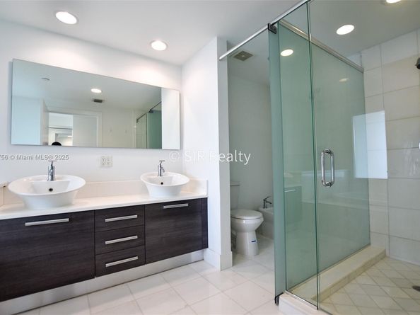 2950 NE 188th St 336, Aventura FL 33180