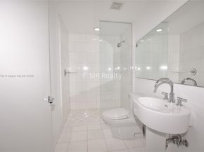 2950 NE 188th St 336, Aventura FL 33180