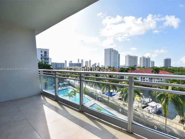 2950 NE 188th St 336, Aventura FL 33180