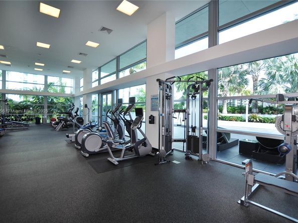 2950 NE 188th St 336, Aventura FL 33180