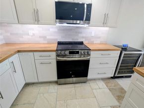 3789 NE 167th St 42, North Miami Beach FL 33160