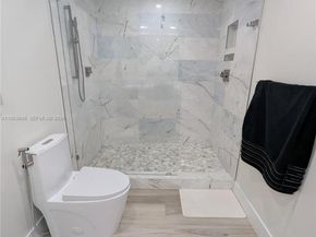 3789 NE 167th St 42, North Miami Beach FL 33160