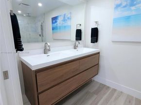 3789 NE 167th St 42, North Miami Beach FL 33160