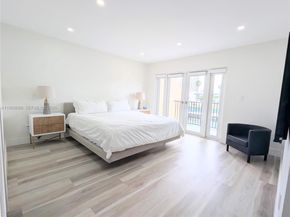 3789 NE 167th St 42, North Miami Beach FL 33160
