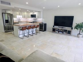 3789 NE 167th St 42, North Miami Beach FL 33160