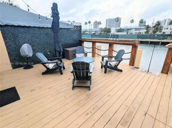 3789 NE 167th St 42, North Miami Beach FL 33160