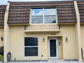 3789 NE 167th St 42, North Miami Beach FL 33160