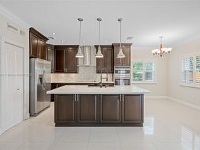 144 NE 32nd Ter, Homestead FL 33033